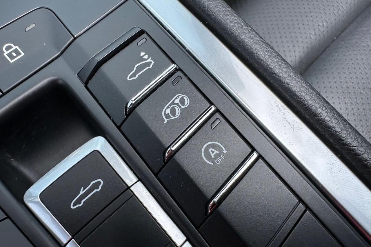 Porsche 718 Spyder Boxster 2.0 T