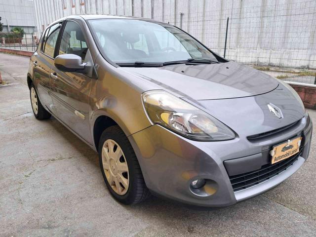 RENAULT Clio 1.2 16V 5 porte Luxe ok neopatentati