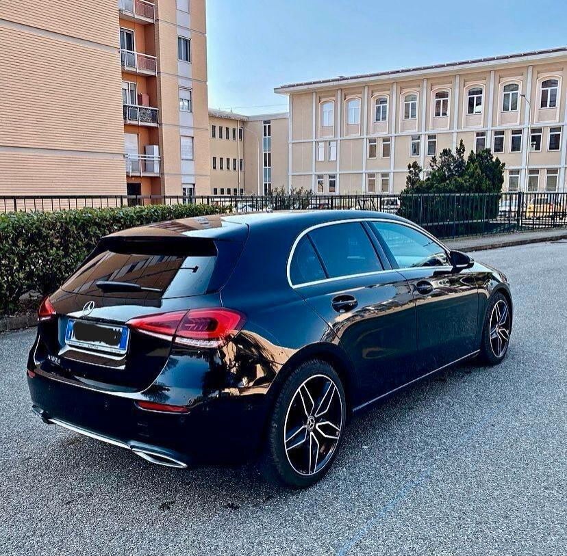 Mercedes-benz A 180 d Premium