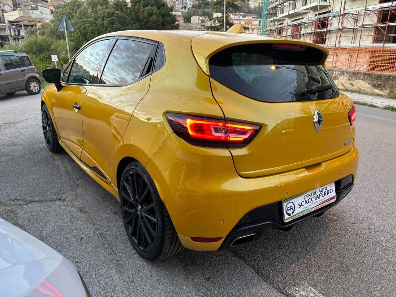 Renault Clio TCe 220CV EDC Energy R.S. Trophy