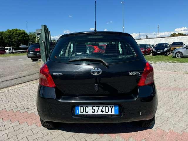 Toyota Yaris 5p 1.3 Sol m-mt NEOPATENTATI
