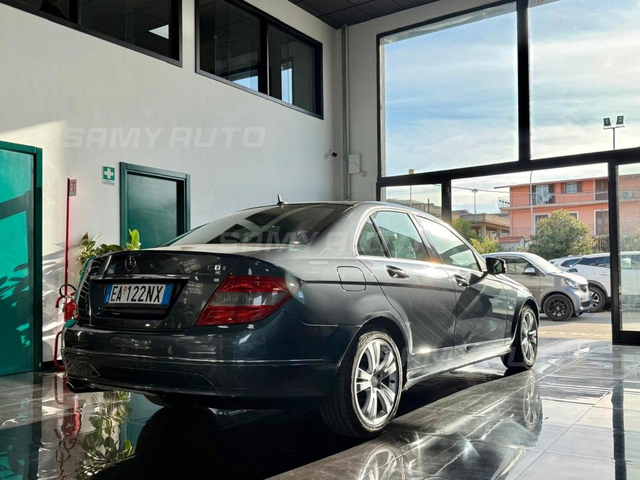 Mercedes-benz C 220 CDI BlueEFFICIENCY Avantgarde AMG