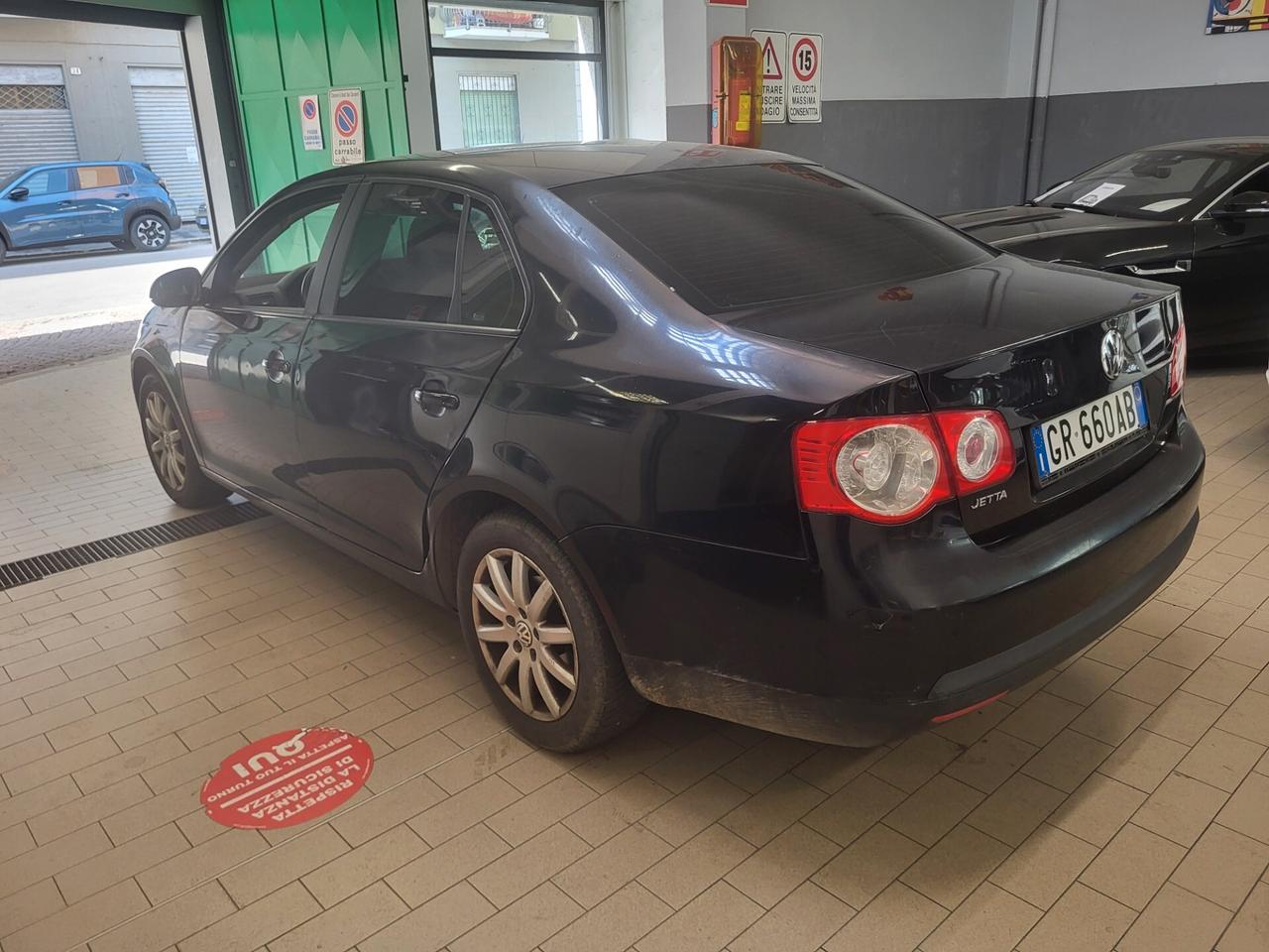 Volkswagen Jetta 1.6 Comfortline PREZZO REALE!! AUTO PERFETTAMENTE MARCIANTE!!