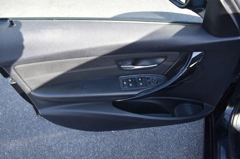 BMW Serie 3 318d Sport Touring