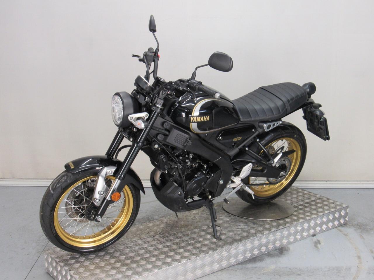 Yamaha XSR 125 ABS LEGACY 11 KW PATENTE A1/B