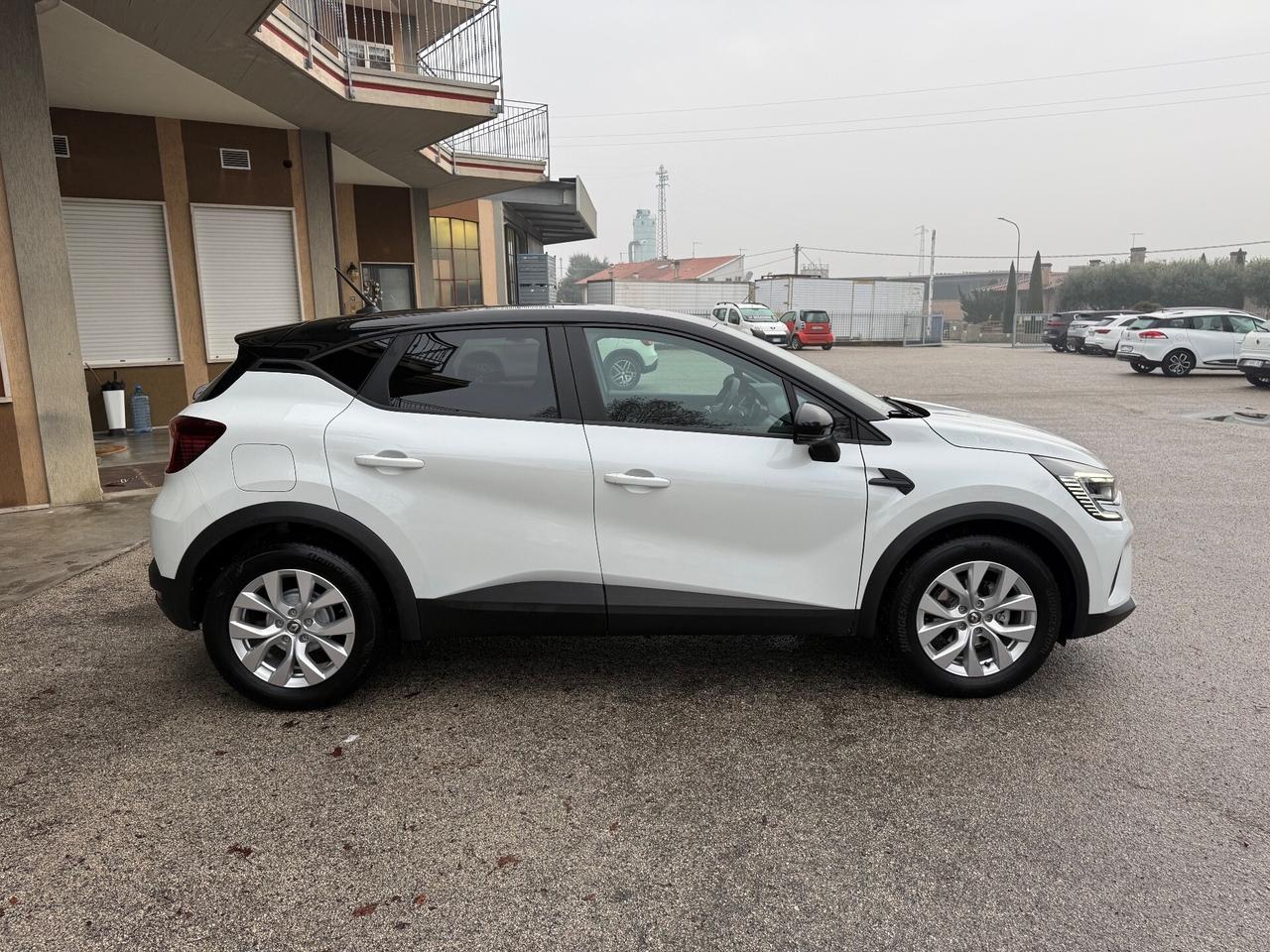 Renault Captur -28.000KM - Neopatentati