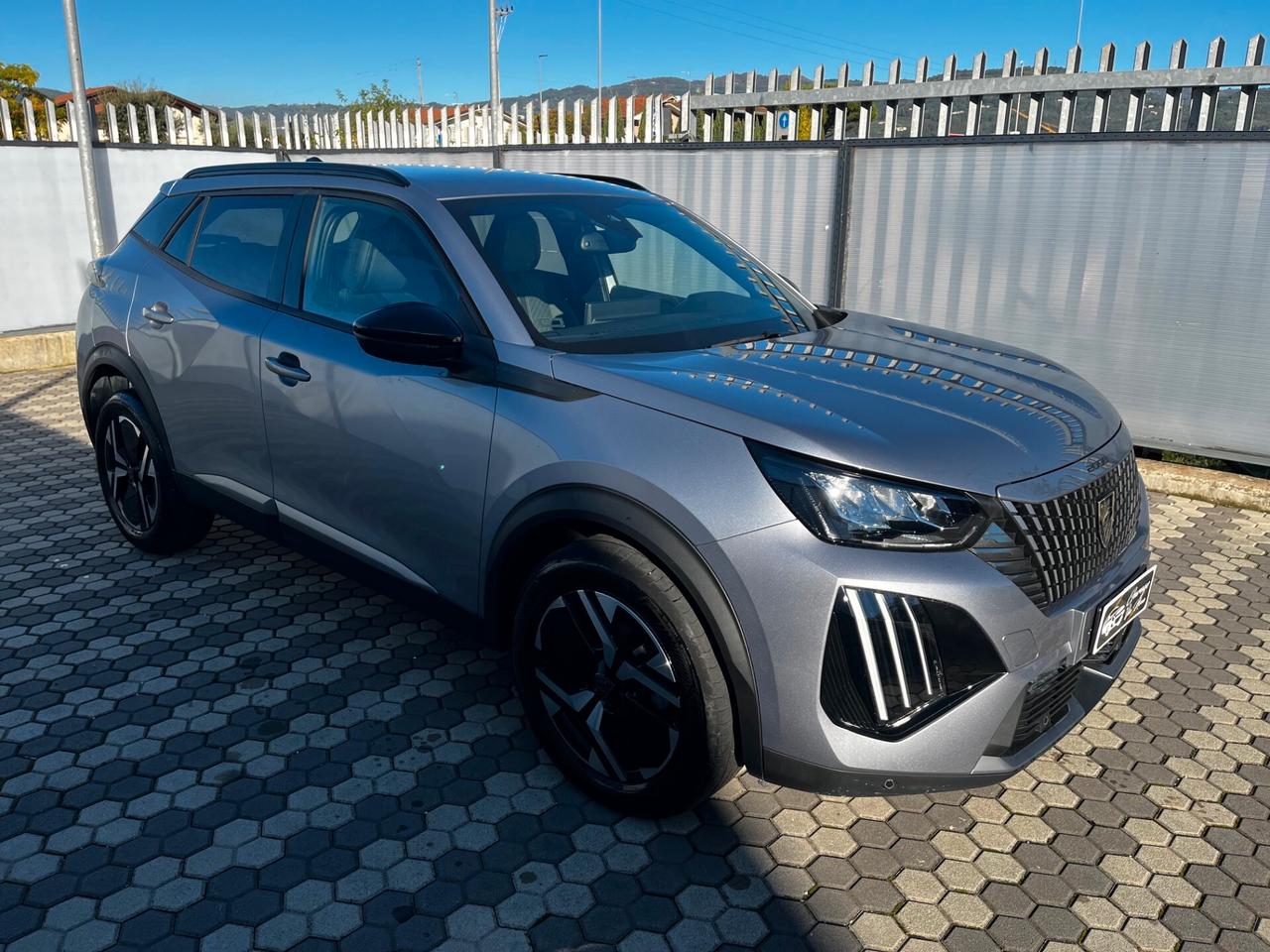 Peugeot 2008 PureTech 100 S&S Allure