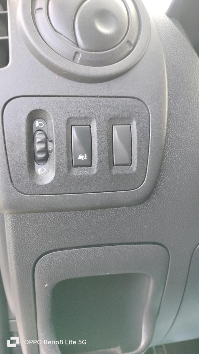 RENAULT master T35 2.3 dci 130cv L3H2 Ice E6 master T35 2.3 dci 130cv L3H2 Ice E6