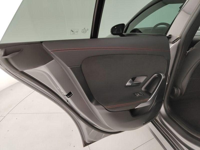 Mercedes-Benz CLA S.Brake CLA 220 d Automatic Shooting Brake AMG Line Premium