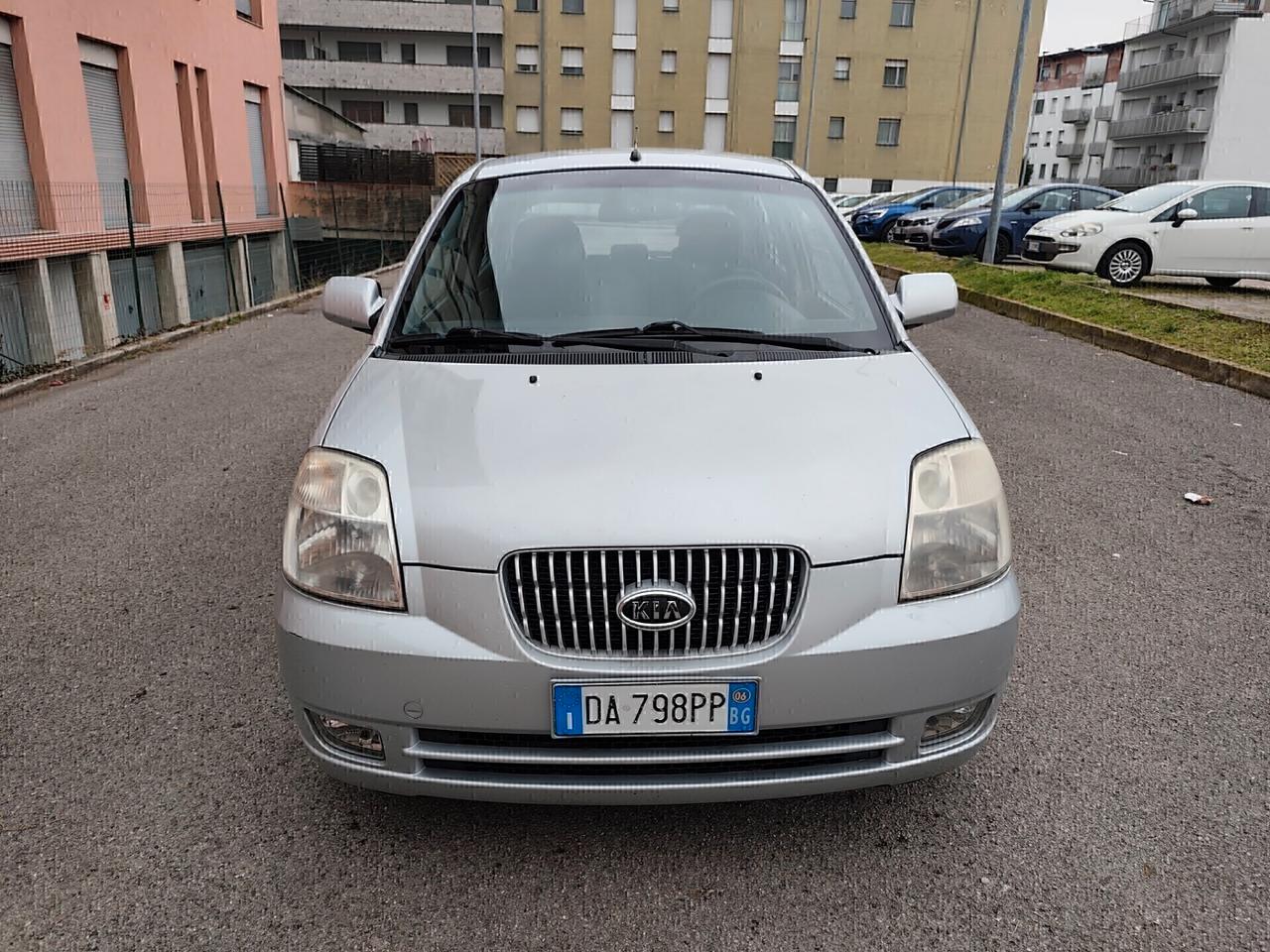 Kia Picanto 1.1 diesel 5 porte neopatentati