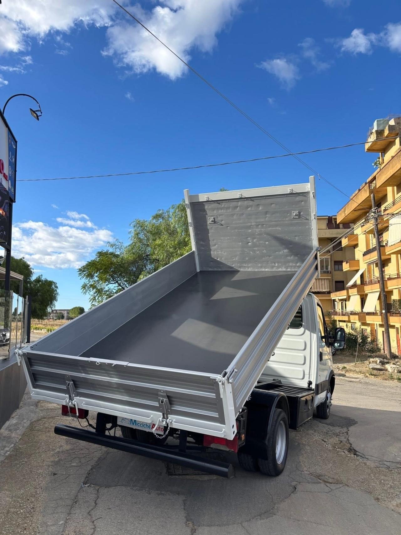 IVECO DAILY 35C12 RIBALTABILE TRILATERALE