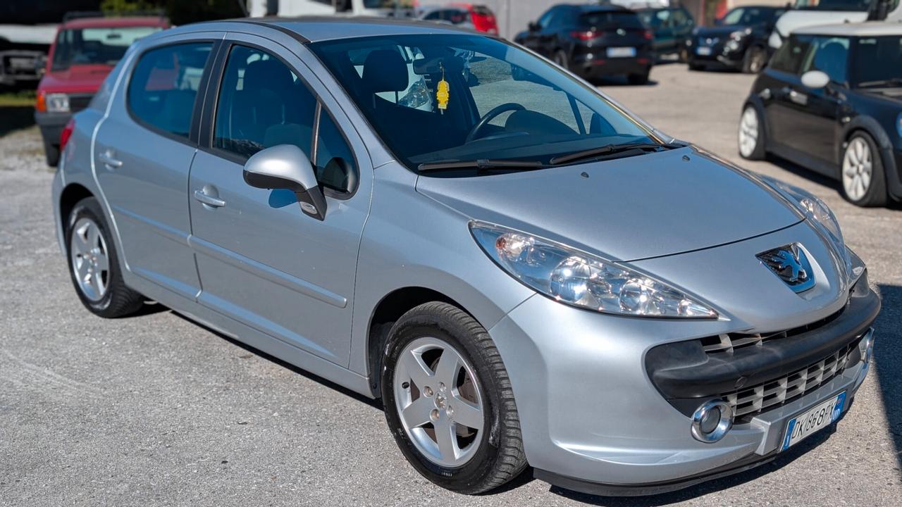 Peugeot 207 1.4 HDi 70CV 5p. XS