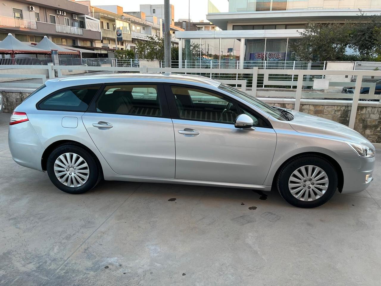 Peugeot 508 1.6 HDi 115CV SW Access