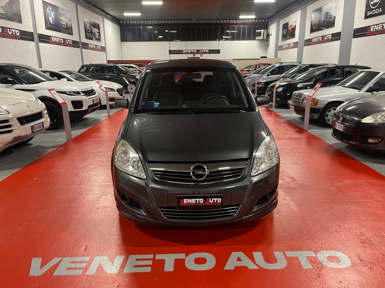 Opel Zafira 7 POSTI COSMO