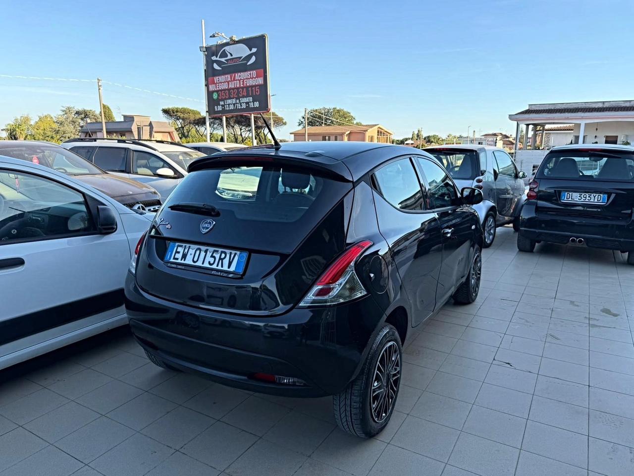 Lancia Ypsilon 0.9 TwinAir 85 CV 5 porte Metano Ecochic Elefantino