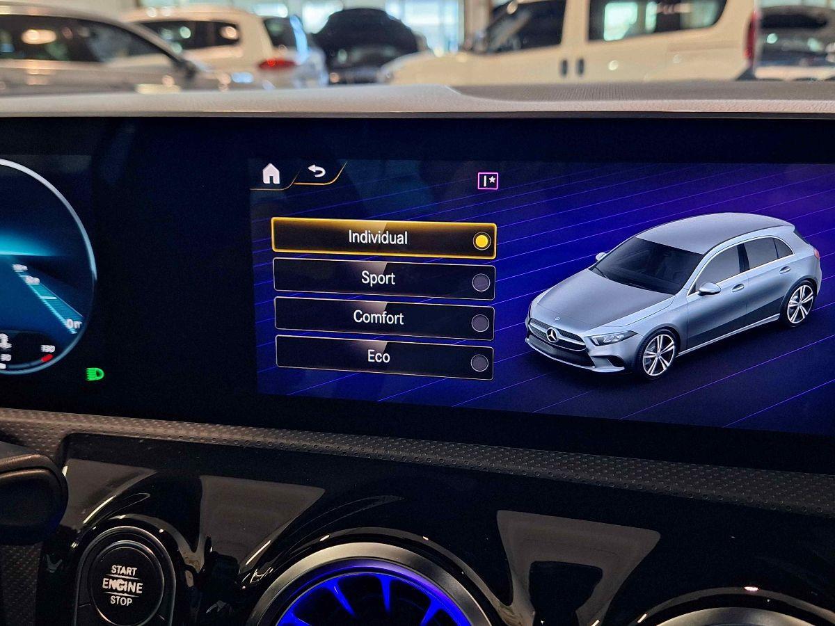 MERCEDES A 180 d Automatic Sport - LUCI AMBIENT - SED.RISCALD - RETROCAMERA -