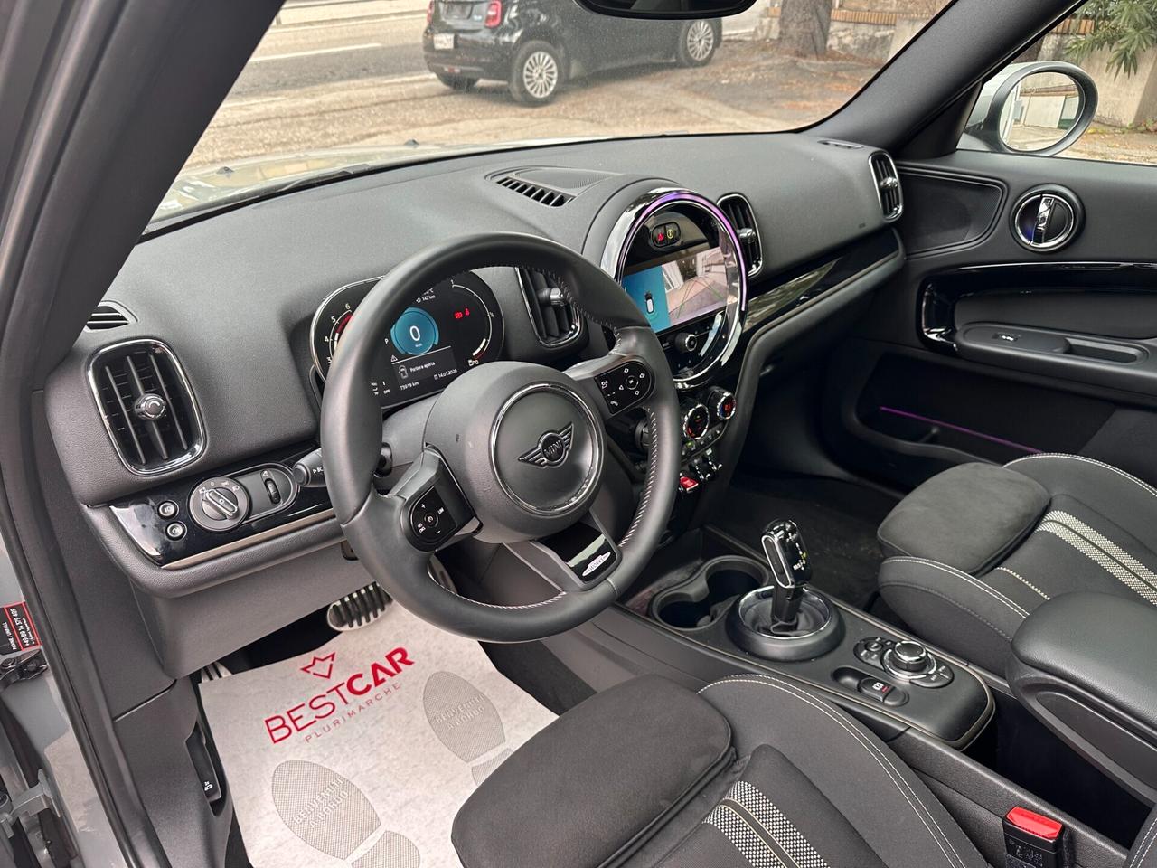 Mini Countryman COOPER D AUTOMATIC _ JOHN COOPER WORKS_PANORAMA_R18_BLACK PAKET