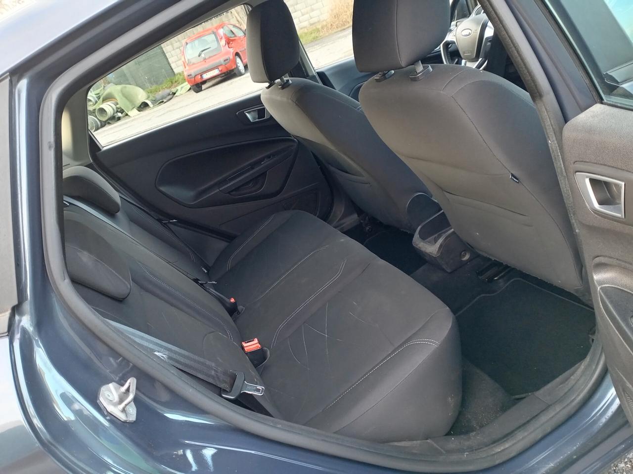 Ford Fiesta 1.5 TDCi 75CV 5 porte Titanium