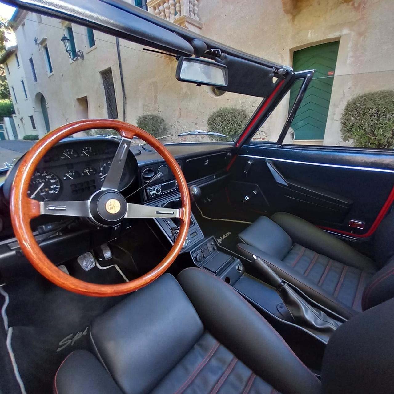 Alfa Romeo Spider 2.0/ ISCRITTA ASI