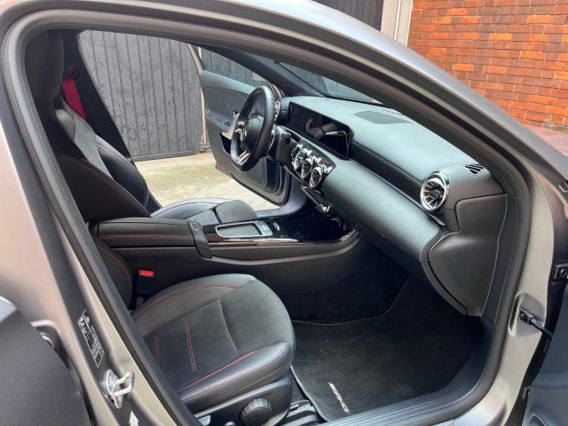 MERCEDES-BENZ A 35 AMG 4Matic Premium Plus grigio opaco originale