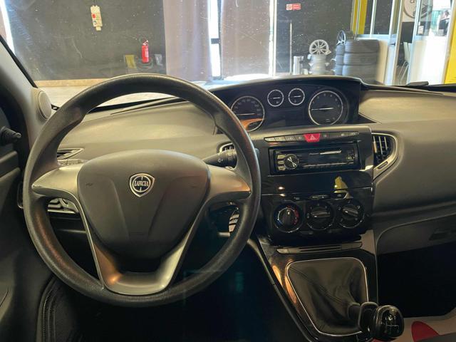 LANCIA Ypsilon 1.2 69 CV 5 porte *ok guida neo patentati*