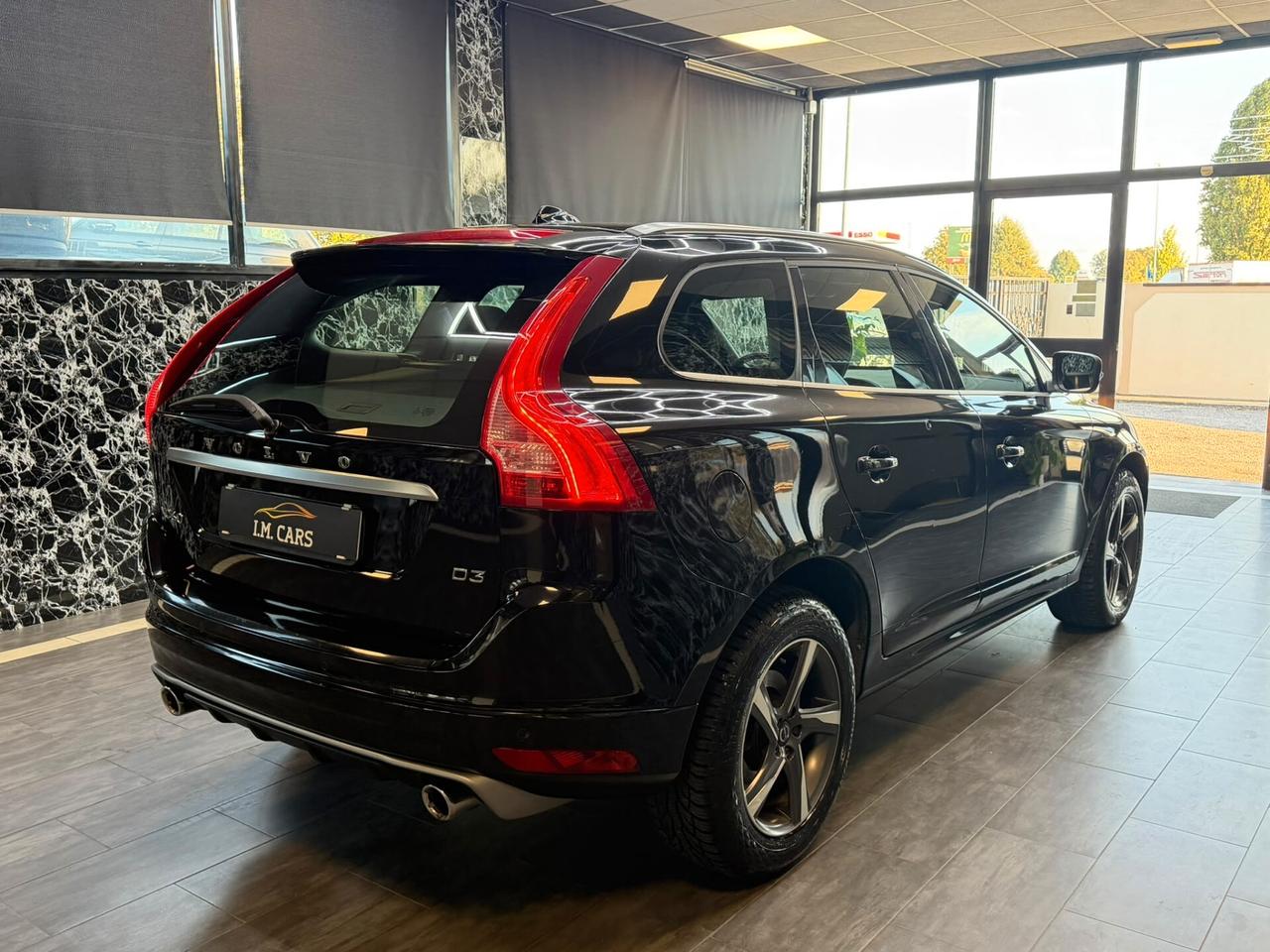 Volvo XC 60 XC60 D5 AWD Geartronic R-design