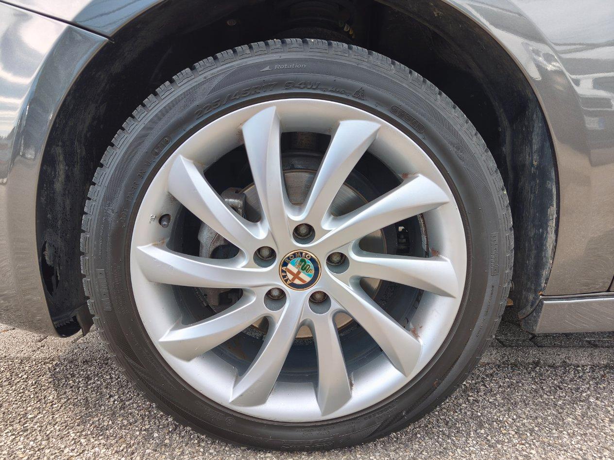 Alfa Romeo Giulietta 1.4 t. Distinctive 120cv OK NEOPATENTATI