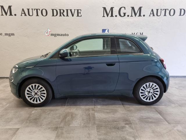FIAT 500e 3+1 42 kWh La Prima