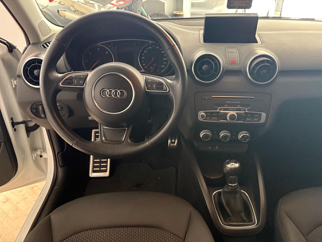 Audi A1 SPORTBACK 1.4 TDI Metal plus