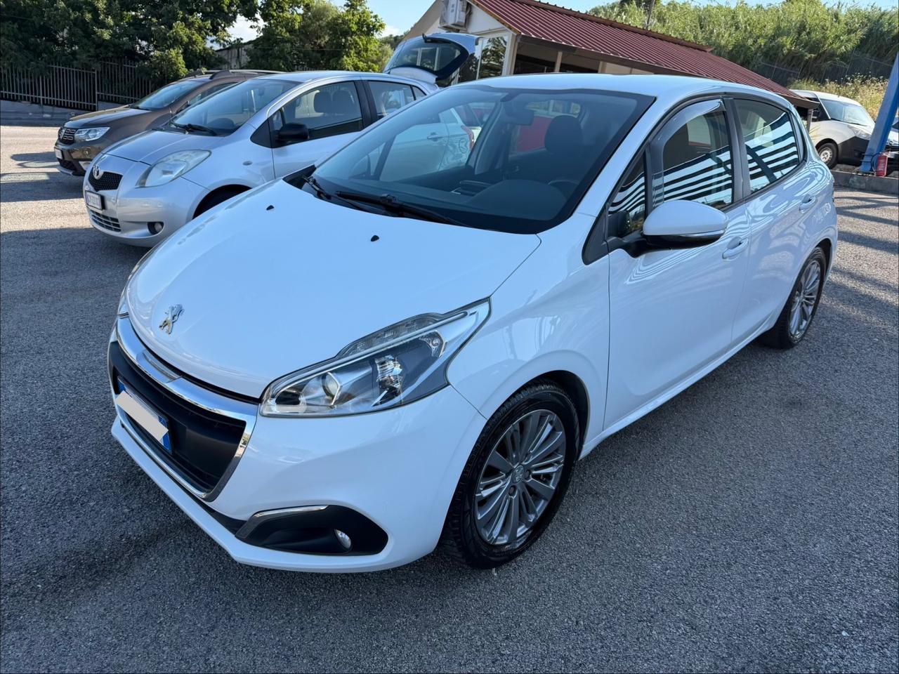 Peugeot 208 BlueHDi 75 5 porte Allure