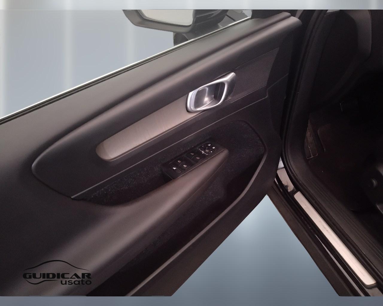 VOLVO XC40 - XC40 2.0 d3 Inscription geartronic my20
