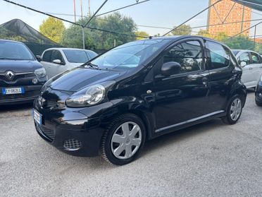 Toyota Aygo 1.0 5 porte Sol OK NEOPATENTATI