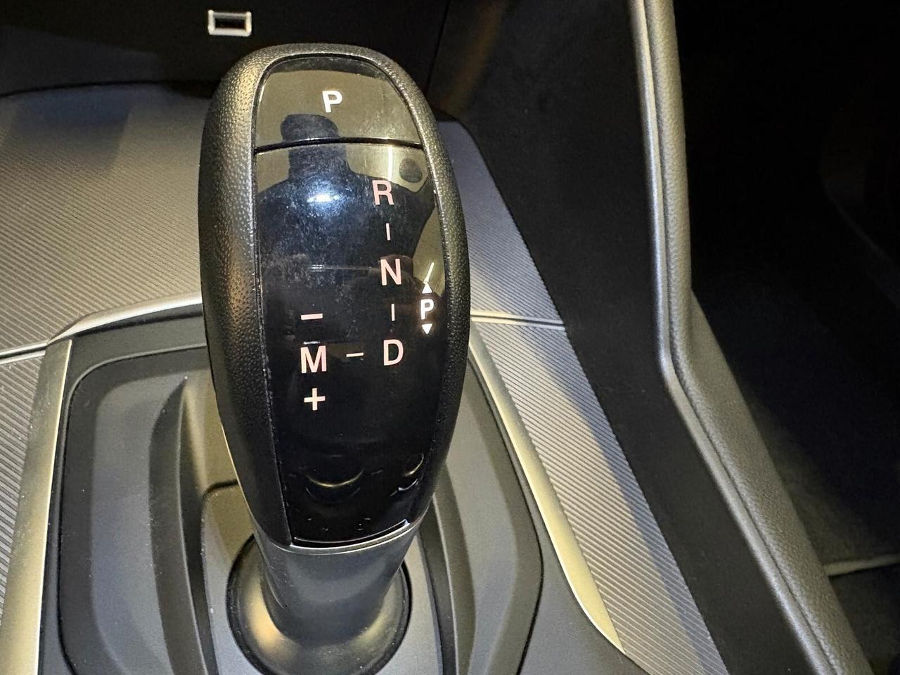 Alfa Romeo Giulia VELOCE 2.2 Turbodiesel AT8 Q4 AWD SPOTICAR