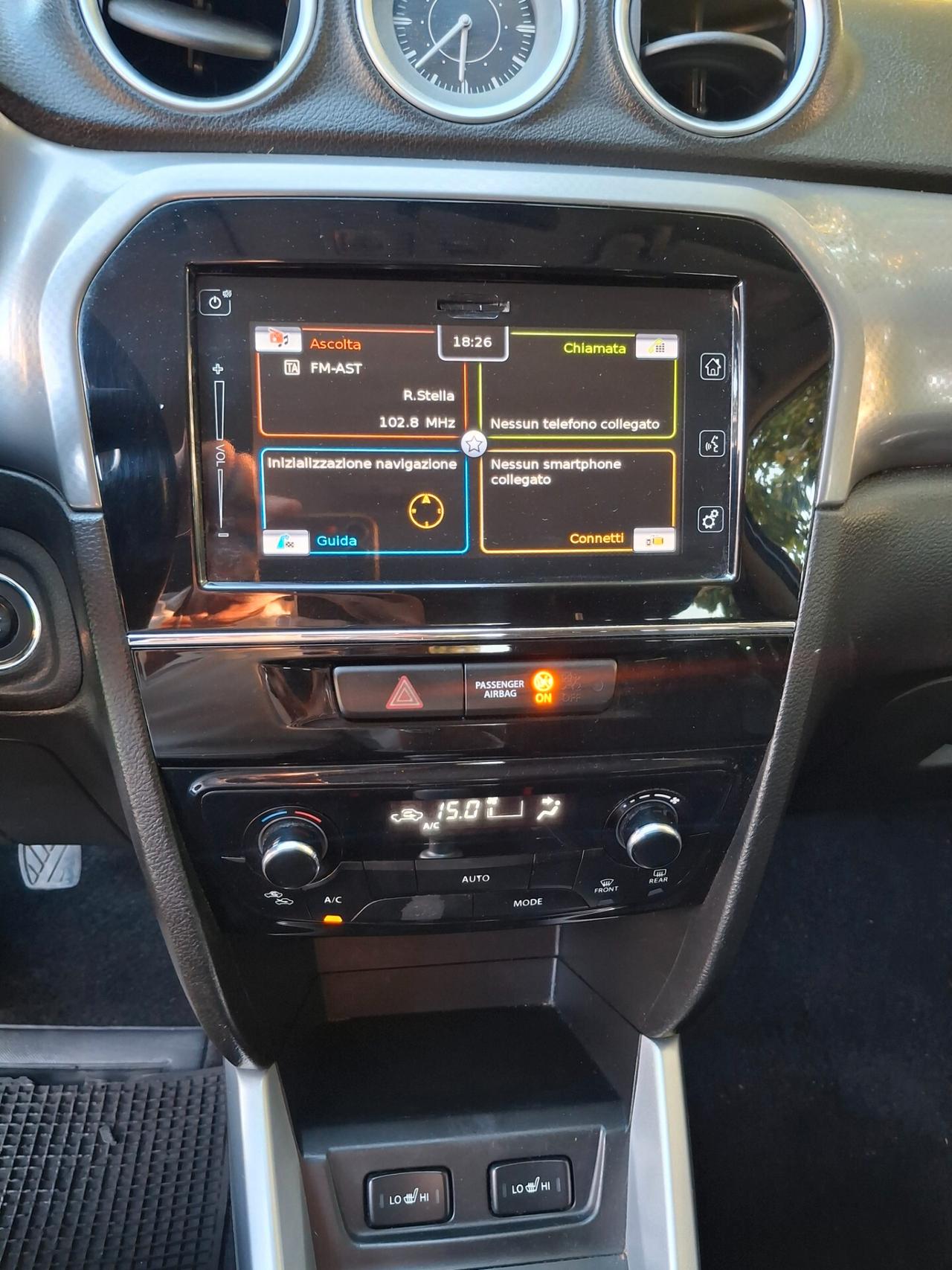 Suzuki Vitara 1.6 DDiS V-Cool-INTERNI IN PELLE-NAVI-
