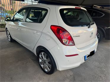 Hyundai i20 1.4 CRDi 5p. Sound Edition