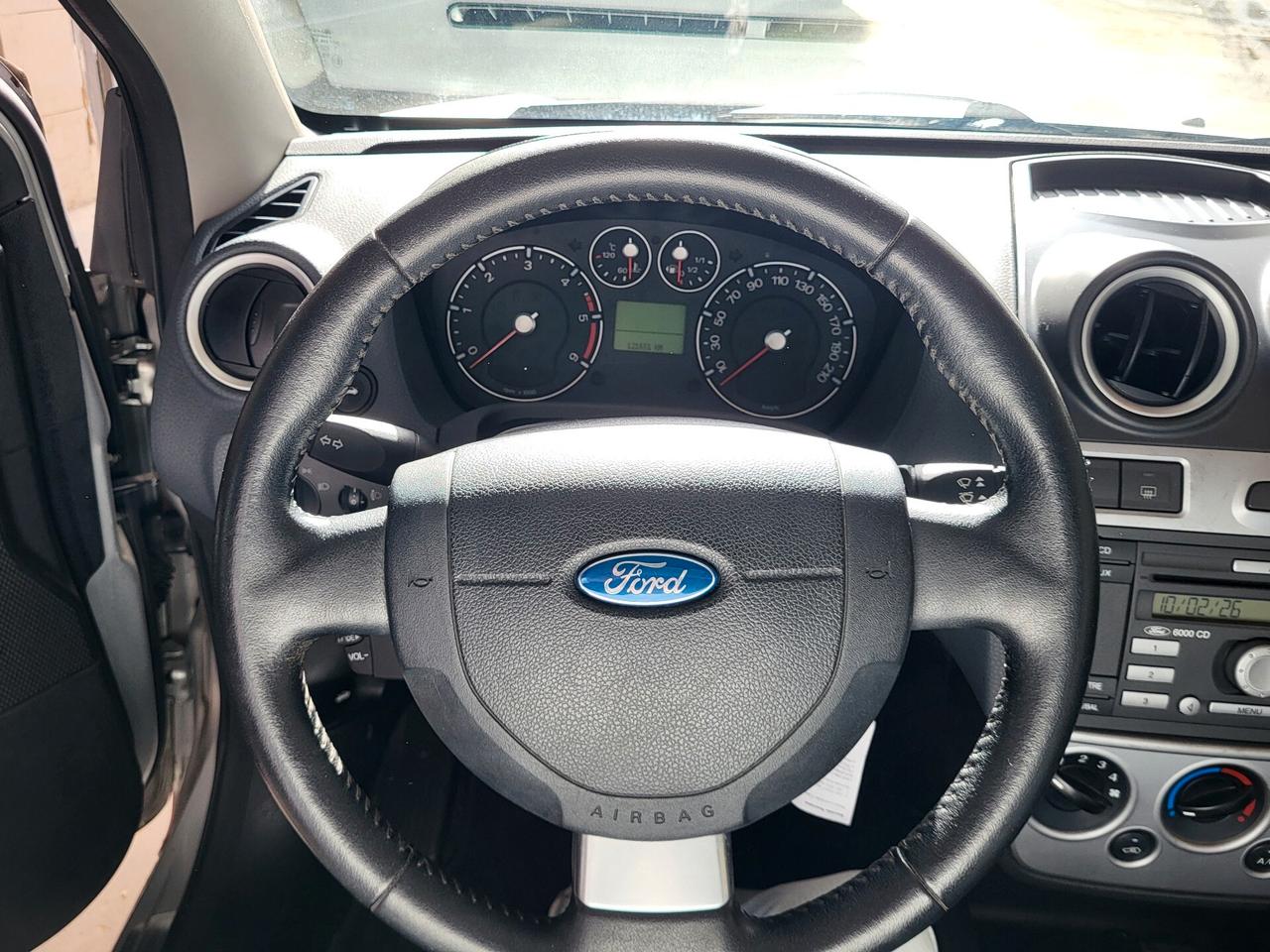 Ford Fiesta 1.4 TDCi 5p. Ghia