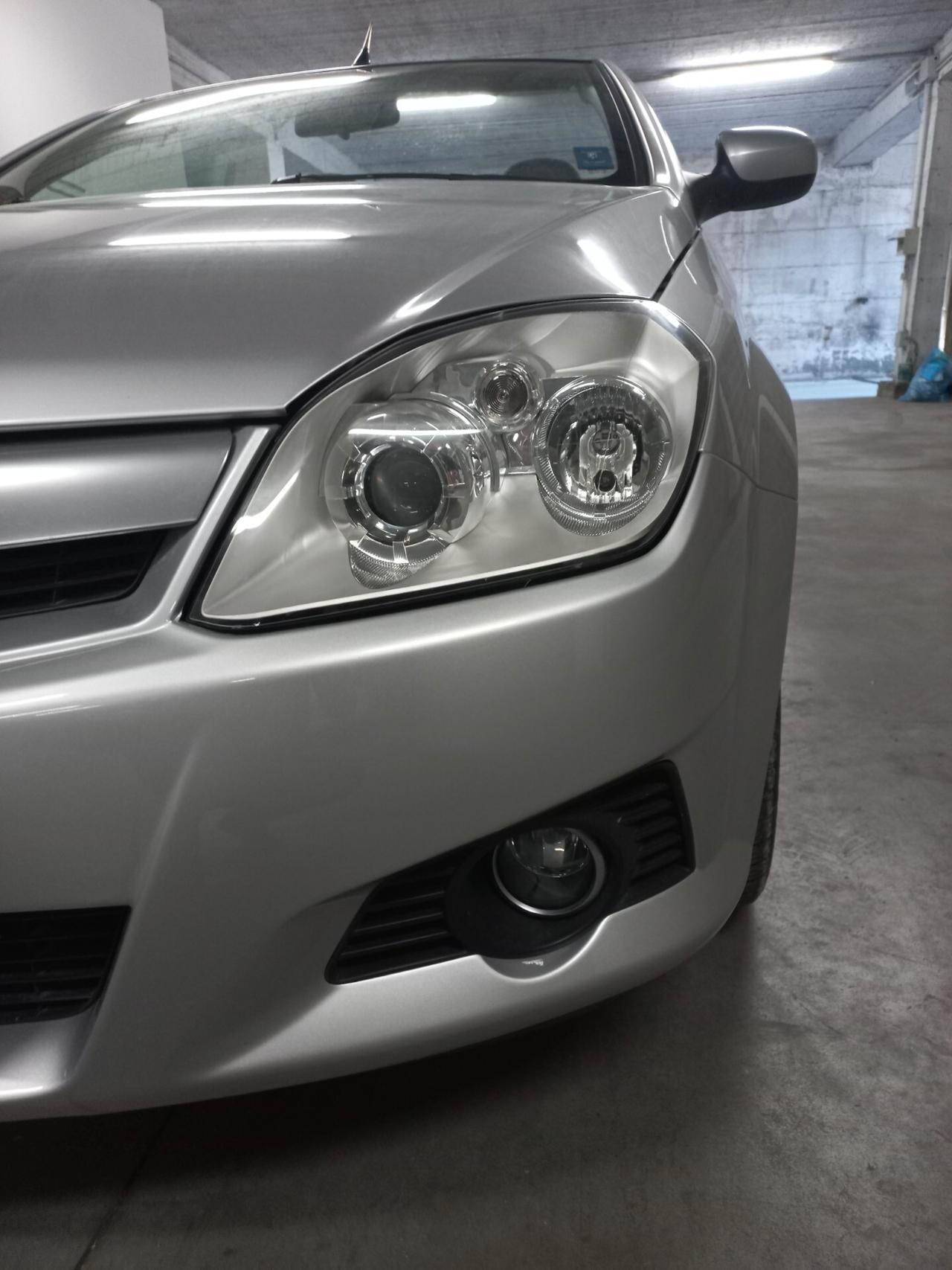 Opel Tigra TwinTop 1.4 16V Sport