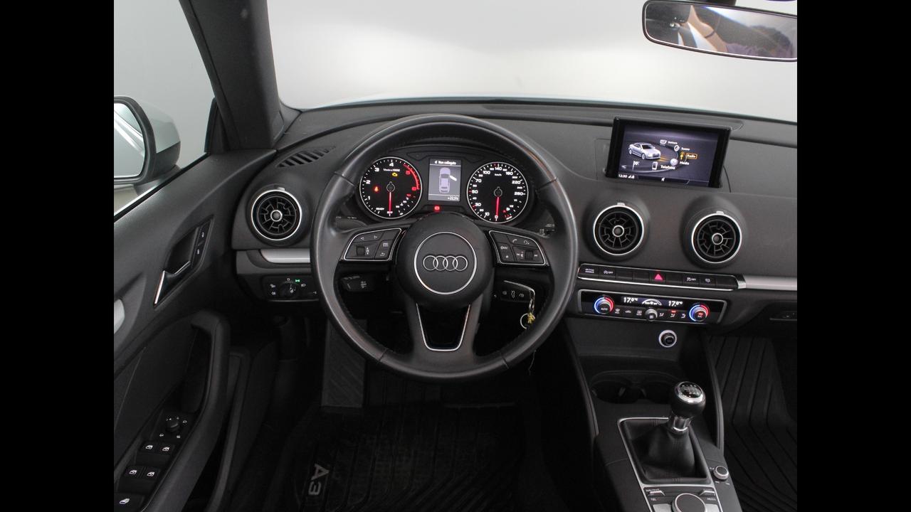 AUDI A3 III 2016 Cabriolet - A3 Cabrio 1.6 tdi Business 116cv