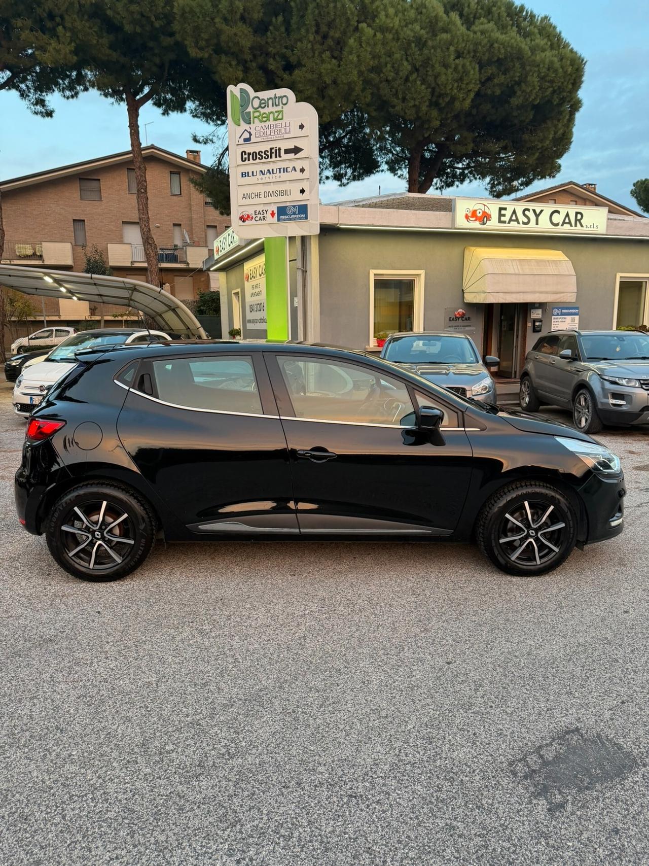 Renault Clio 1.2 75CV 5 porte Zen