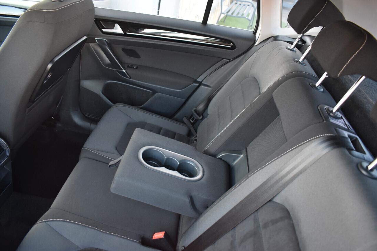 Volkswagen Golf Sportsvan PROMOFIN- 2016