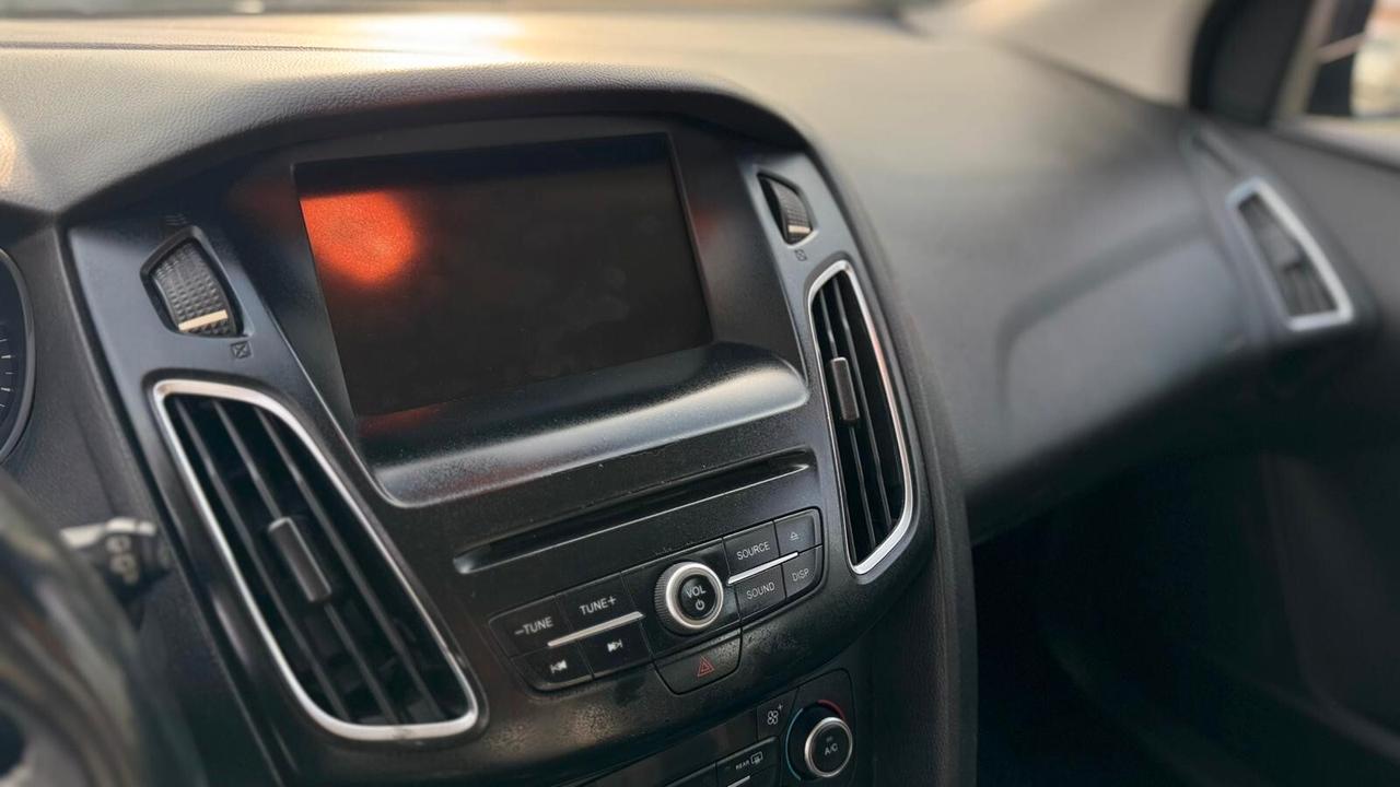 Ford Focus SW 1.5 DIESEL 2015 TOP!