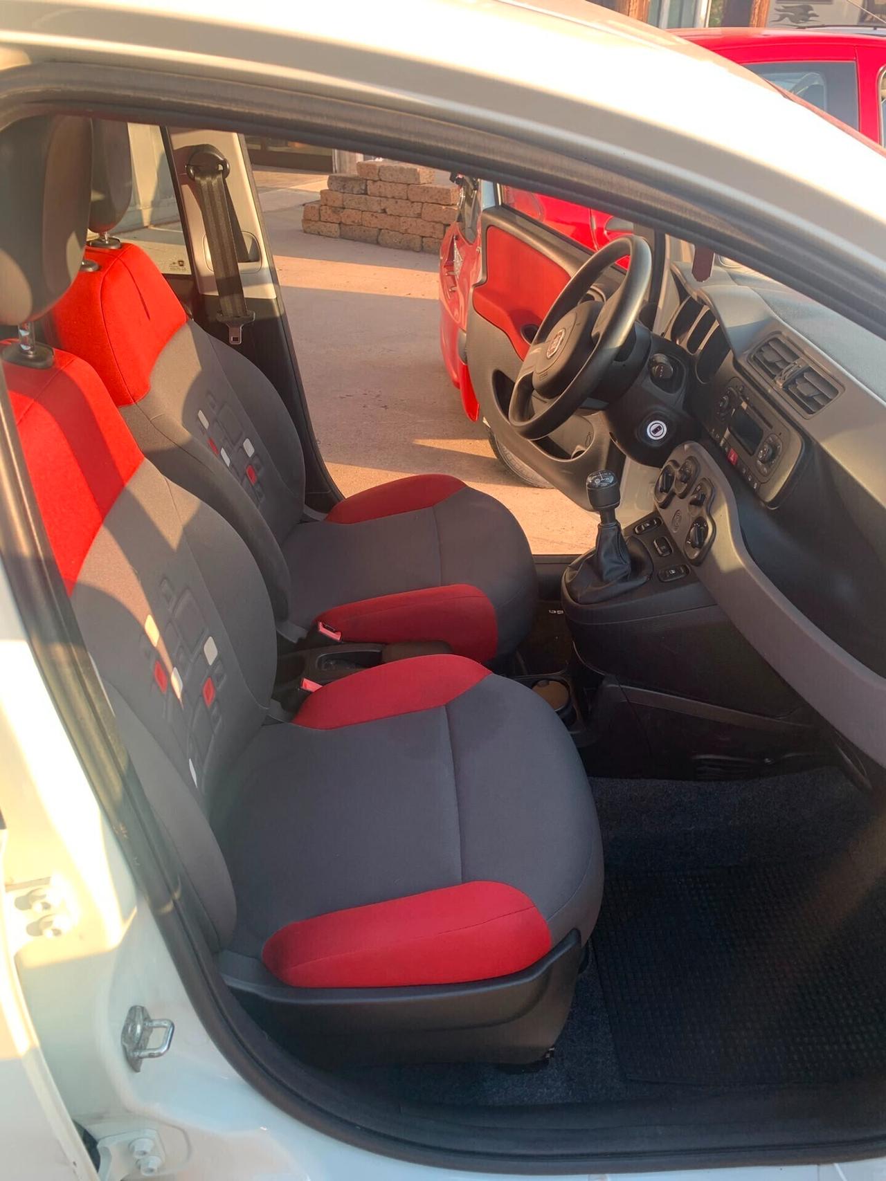 Fiat Panda TDI anno 2016 , km 120.000, 1300 cc, manutentata, 5 porte , unico proprietario, clima vivavoce