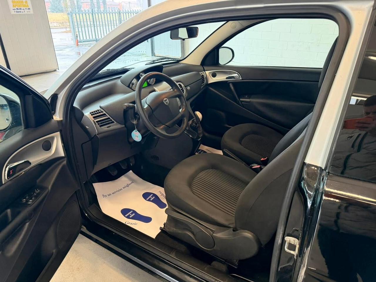 Lancia Ypsilon Elle 2010