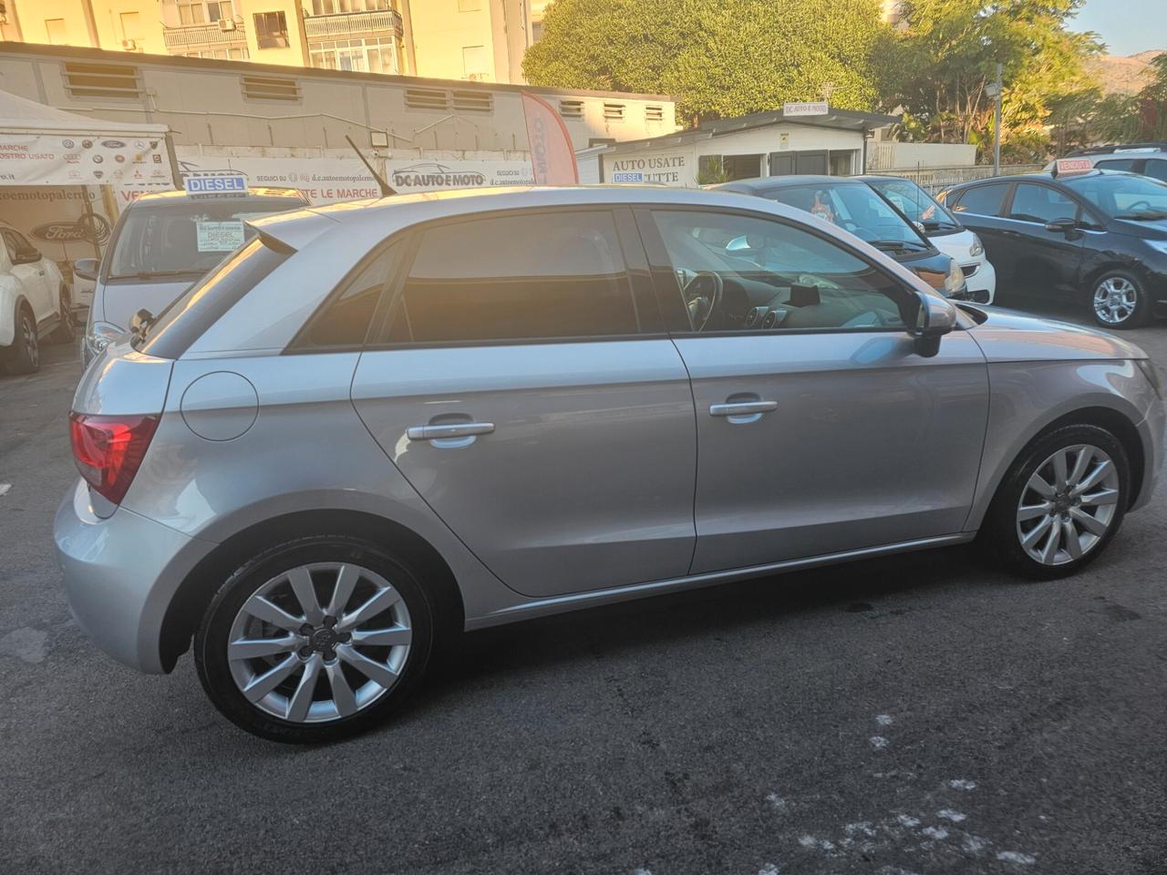 Audi A1 1.6 TDI S tronic 90CV..Da Vetrina..2013