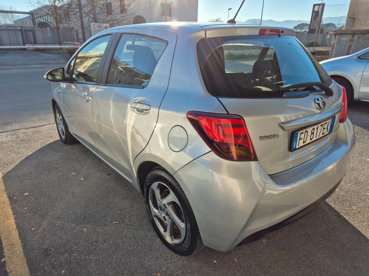Toyota Yaris 1.5 Hybrid 5 porte Business