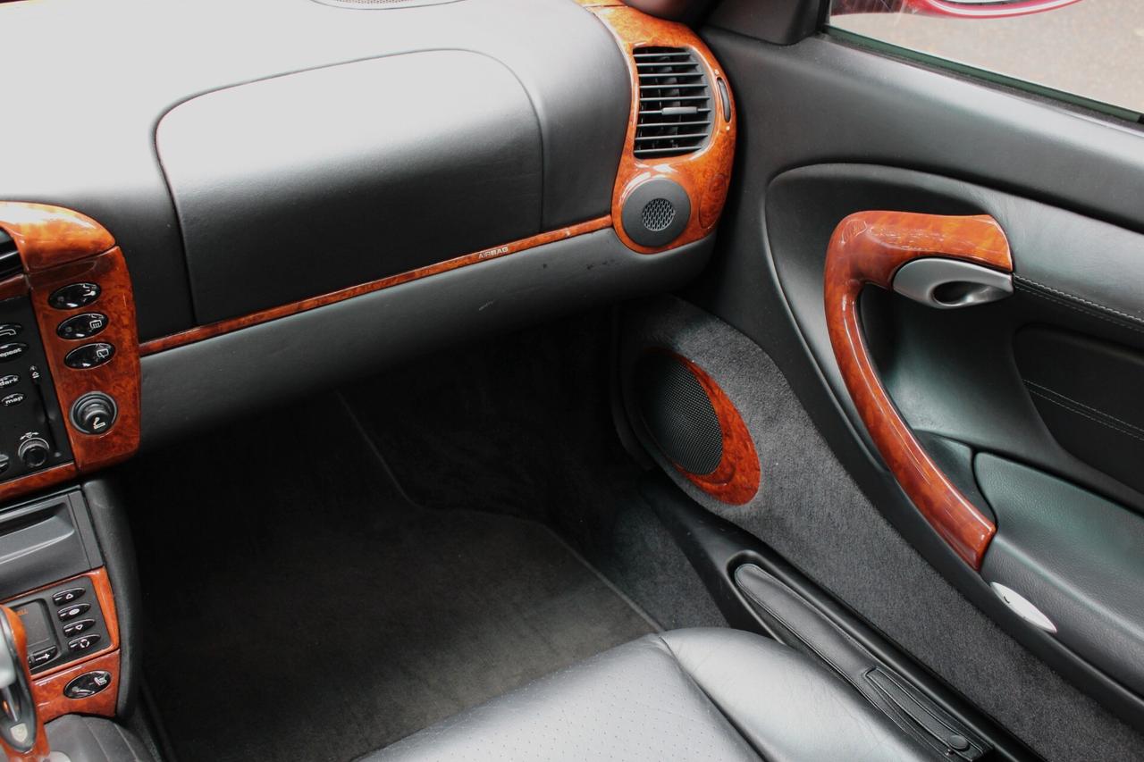 Porsche 911 996 Turbo cat Coupé