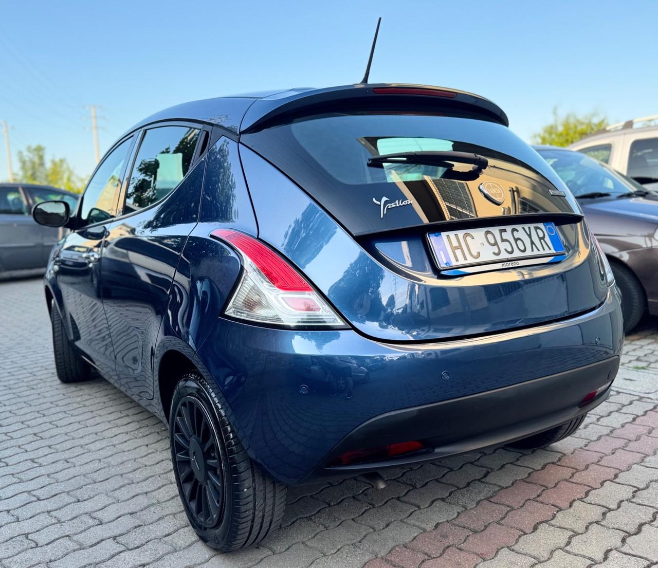 Lancia Ypsilon 1.0 FireFly 5 porte S&S Hybrid Gold Plus