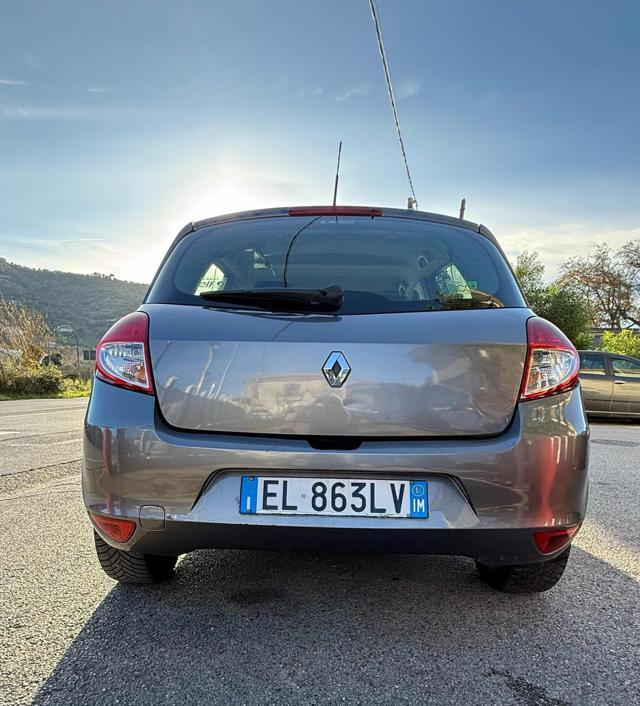 RENAULT Clio 1.2 16V 5 porte Dynamique