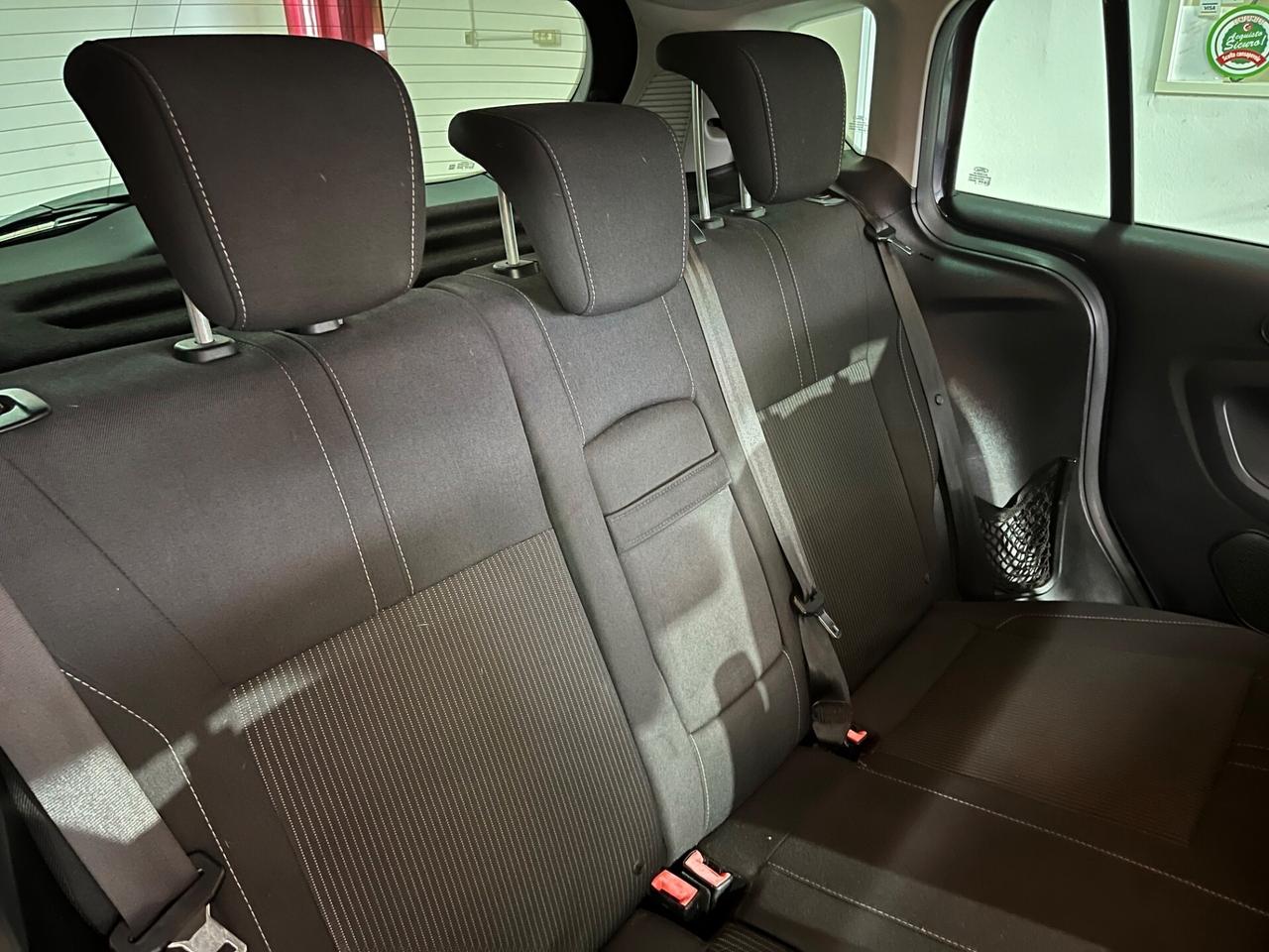 Ford B-Max 1.4 90 CV GPL Titanium