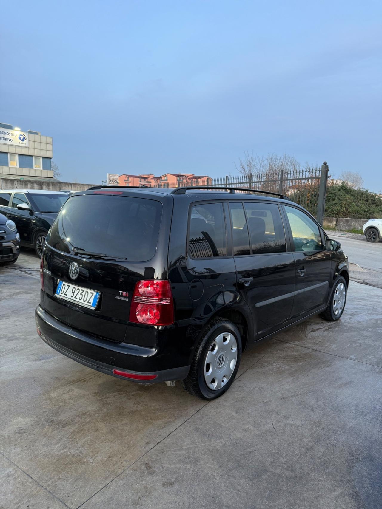 Volkswagen Touran 1.4 16V TSI 150CV 7posti Trendline Ecofuel